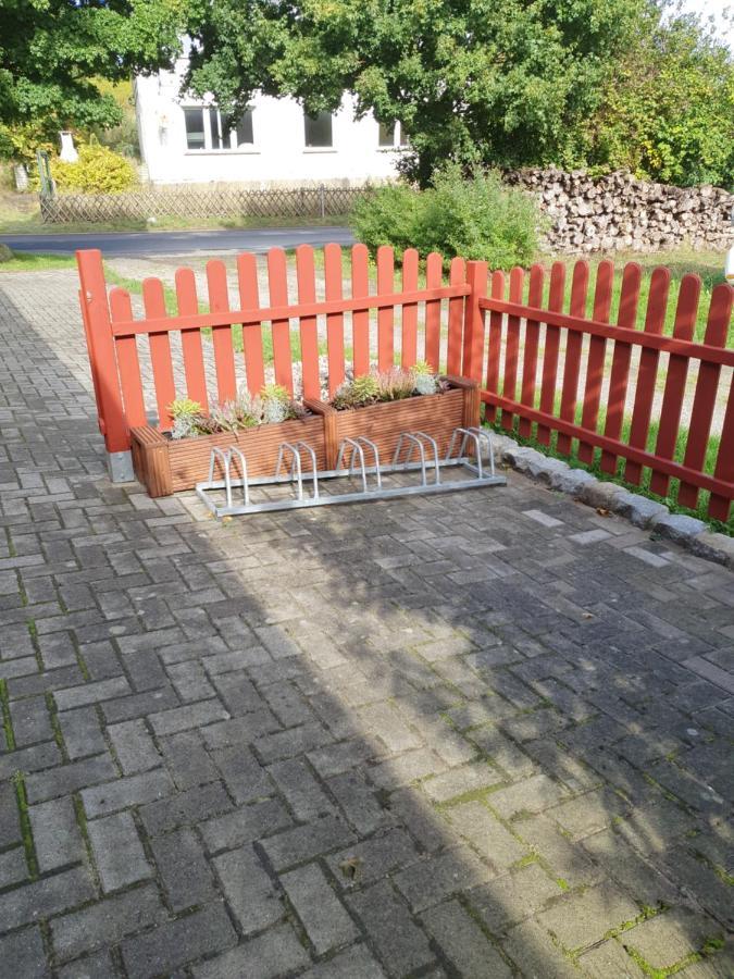 Ferienwohnungen Ruegen-Glueck Lohme Exterior photo